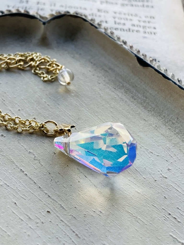 再再販 *イロアソビ* 大粒 オーロラドロップ ガラス ネックレス