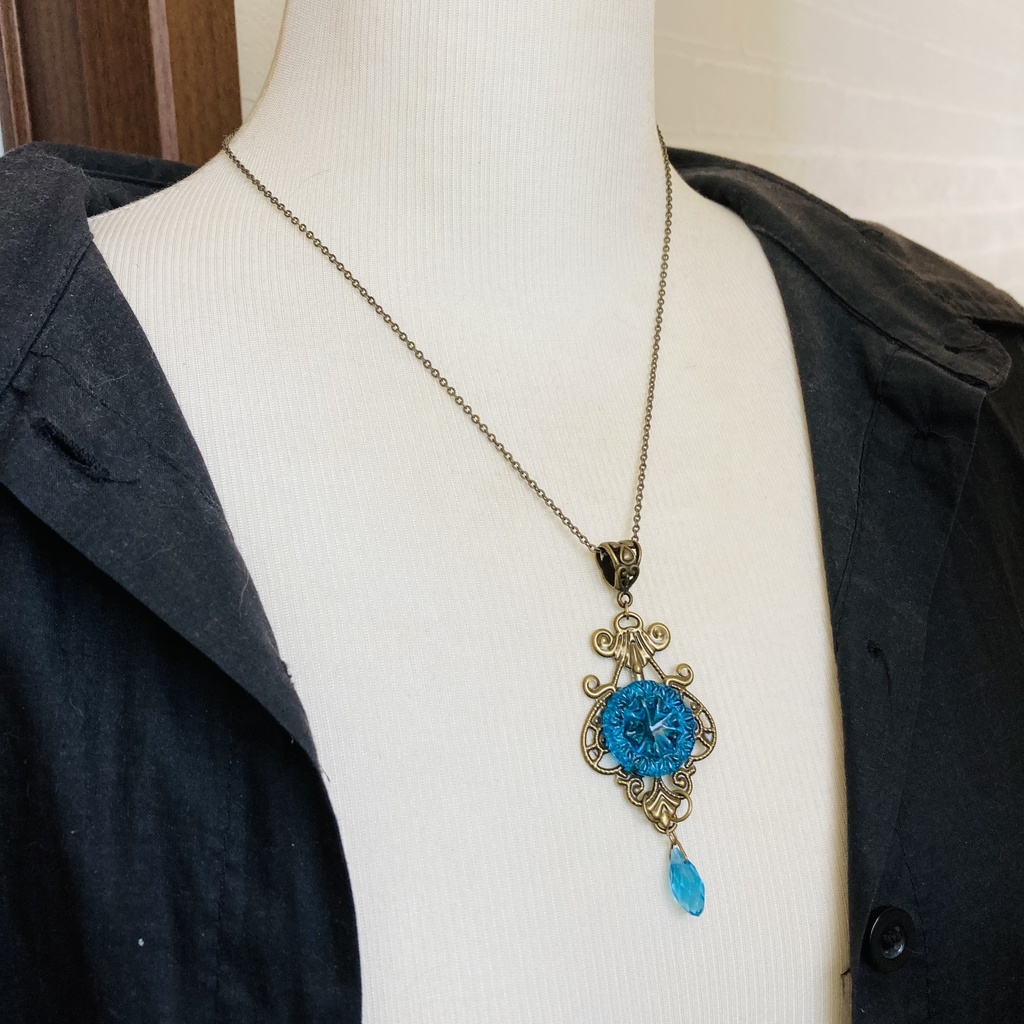 夜の魔術部 ブルーボタン ネックレス 色変更可能