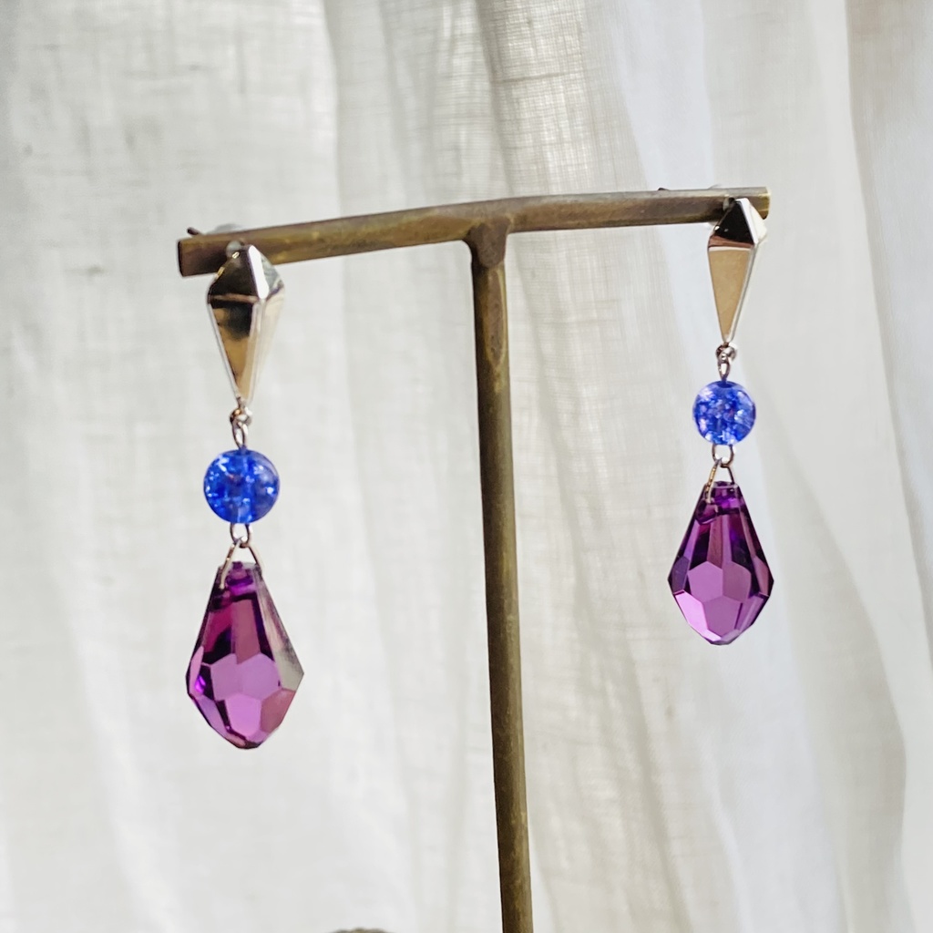 チタン製 デザインピアス 紫ドロップ *イロアソビ*