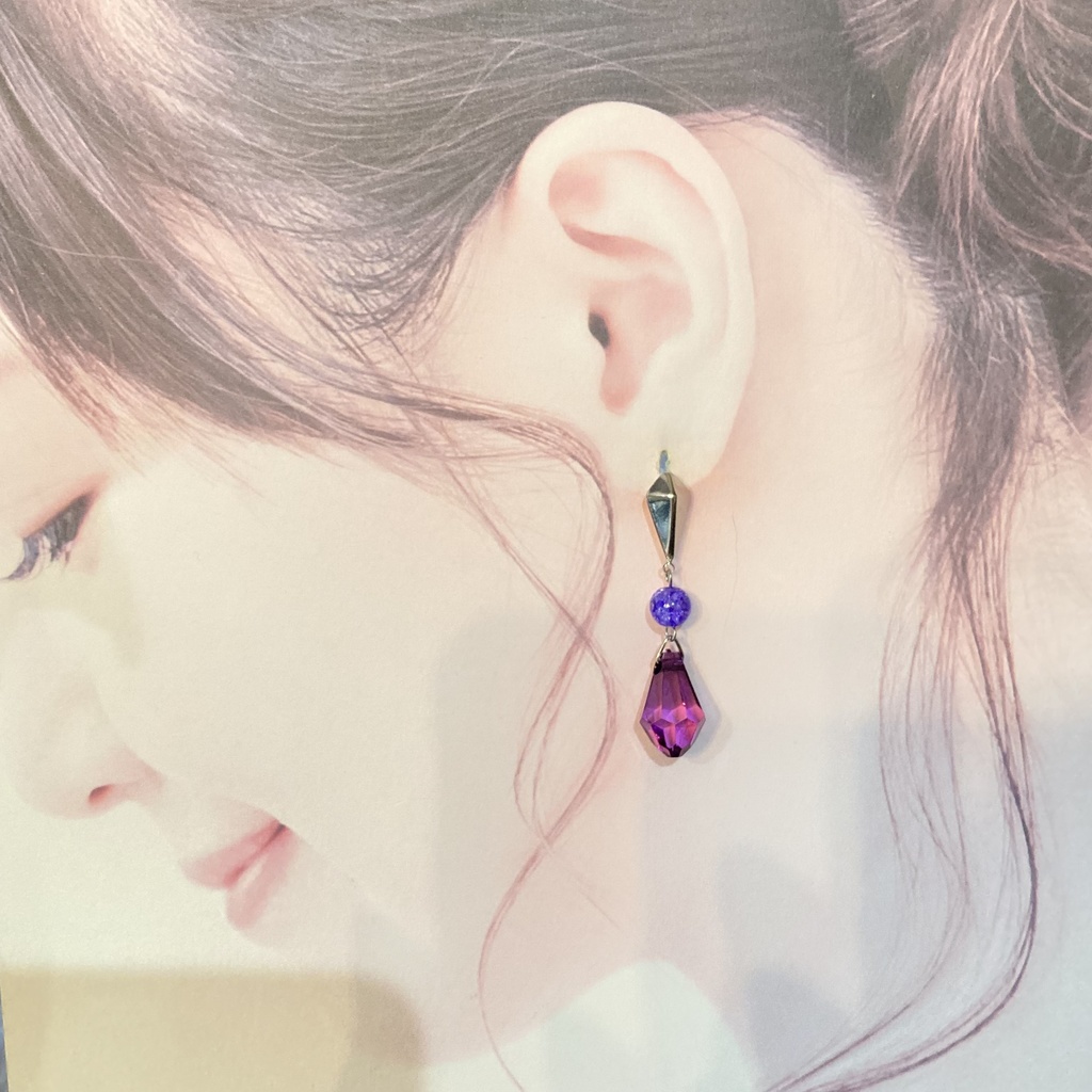 チタン製 デザインピアス 紫ドロップ *イロアソビ*
