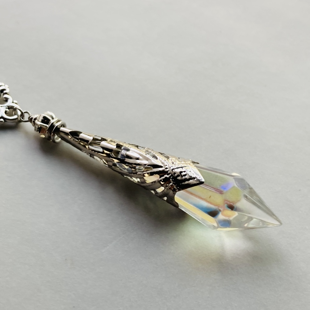 夜の魔術部 オーロラクリスタルガラス ネックレス