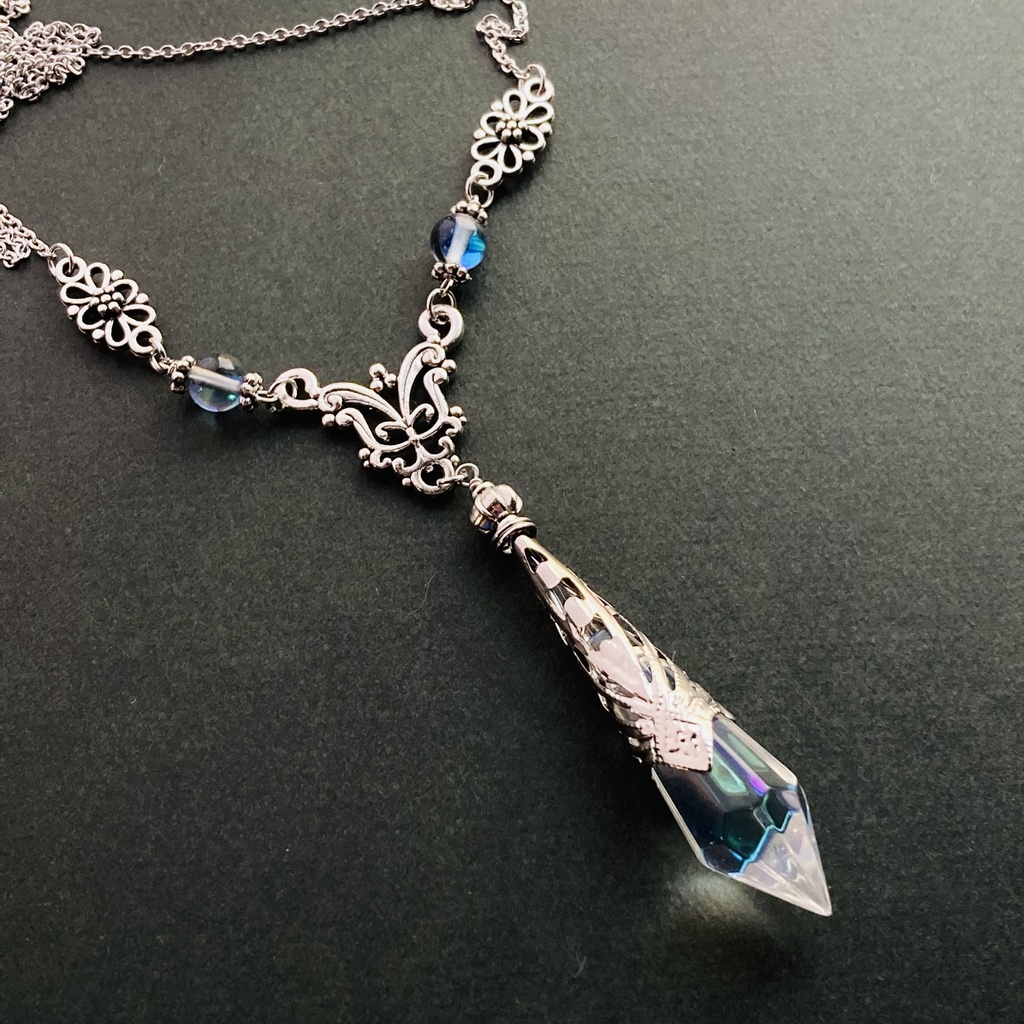 夜の魔術部 オーロラクリスタルガラス ネックレス