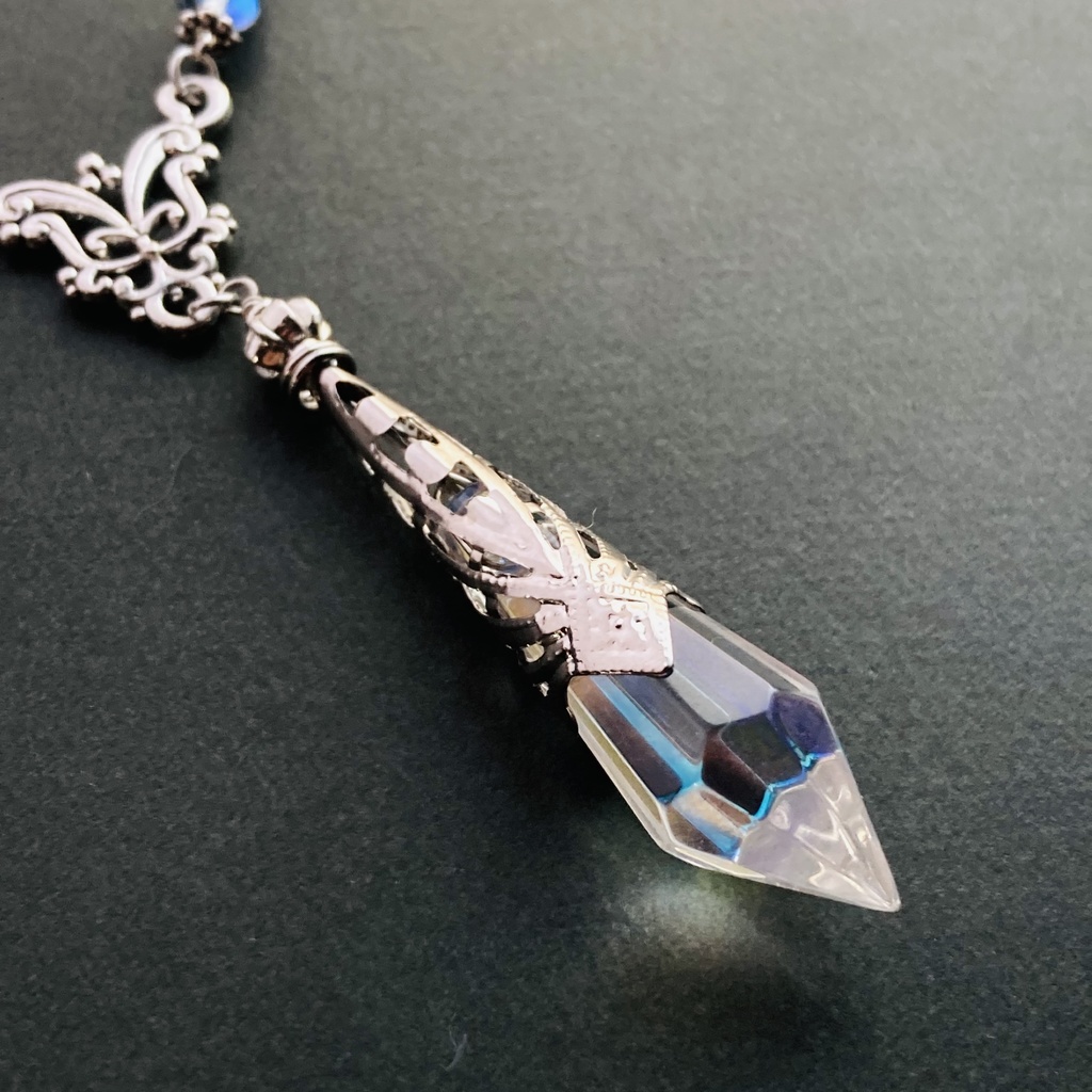 夜の魔術部 オーロラクリスタルガラス ネックレス