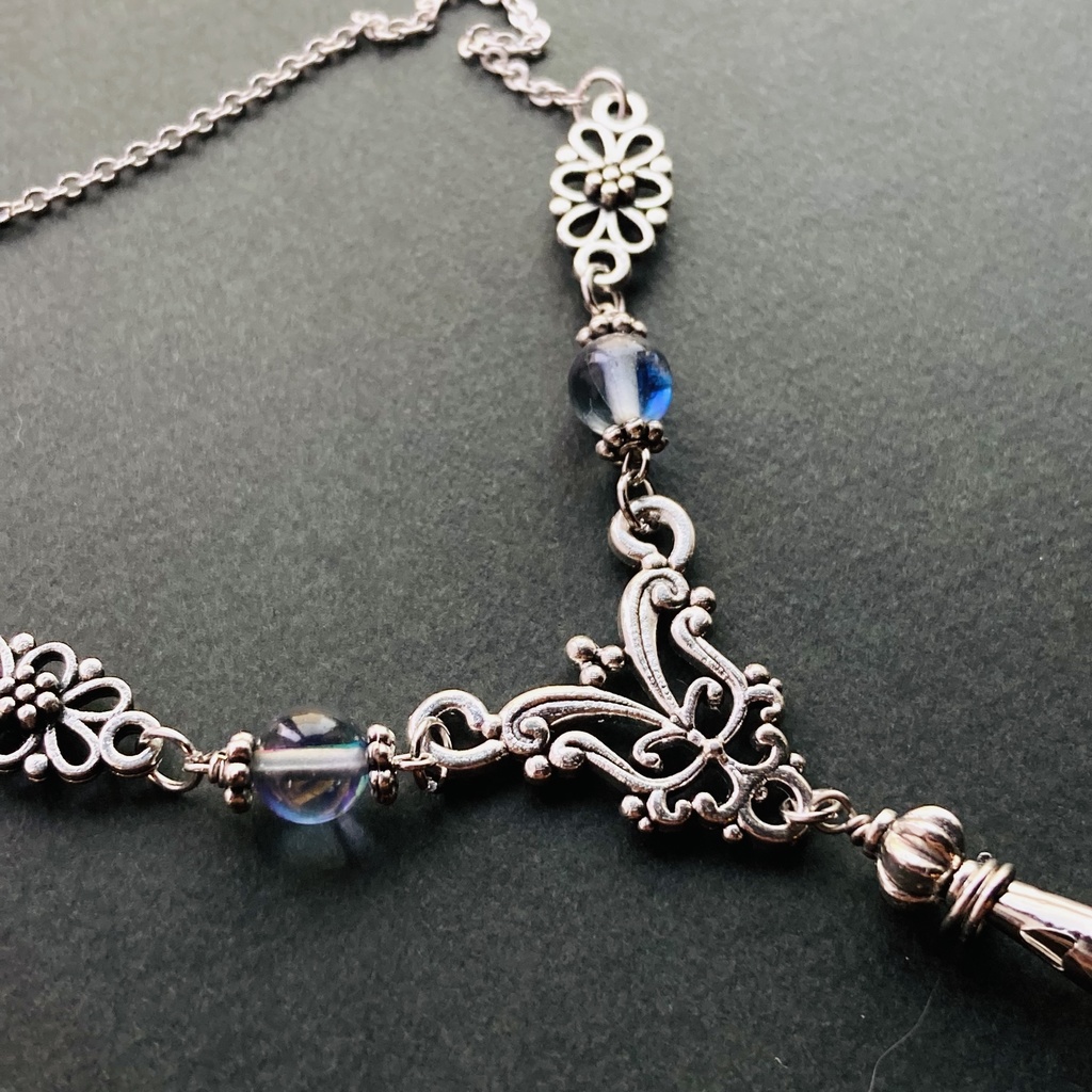 夜の魔術部 オーロラクリスタルガラス ネックレス