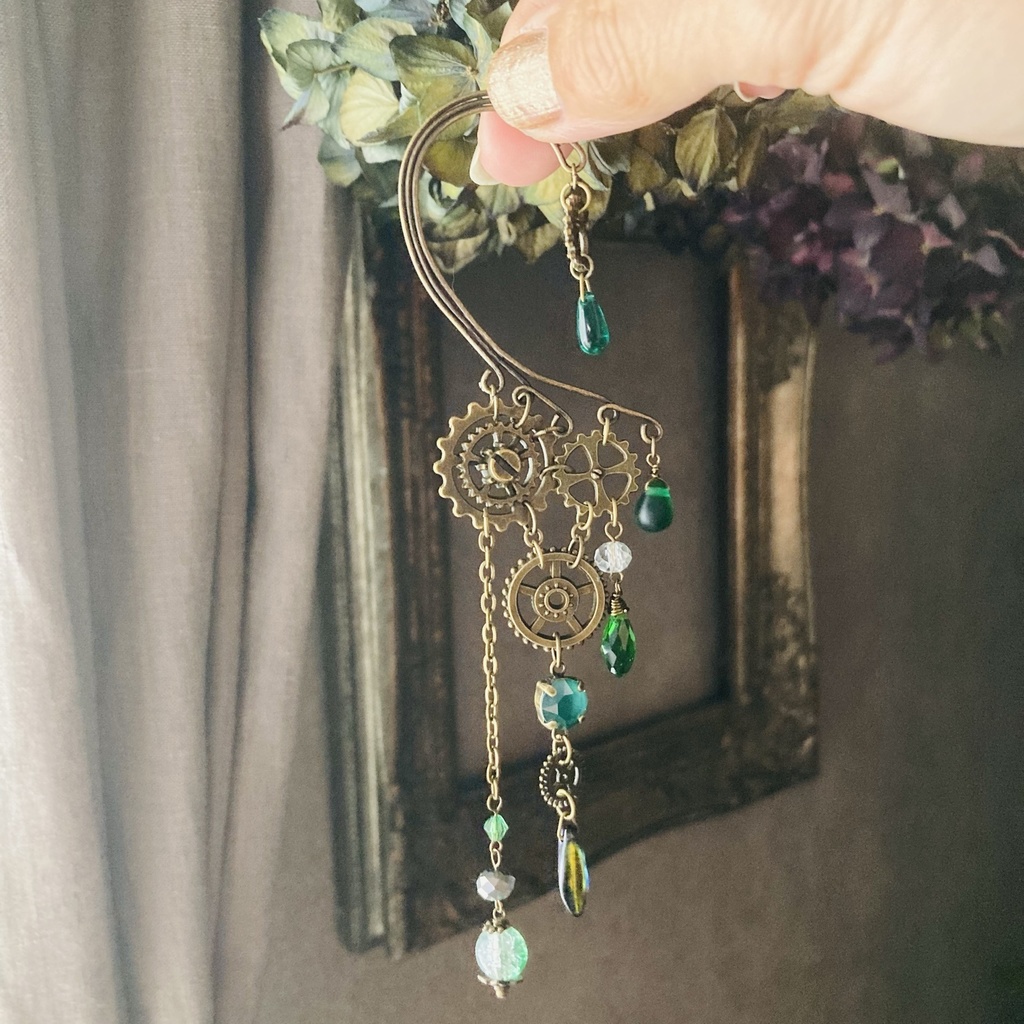 再販 夜の魔術部 歯車 緑 イヤーフック 暗夜蝶の鱗片