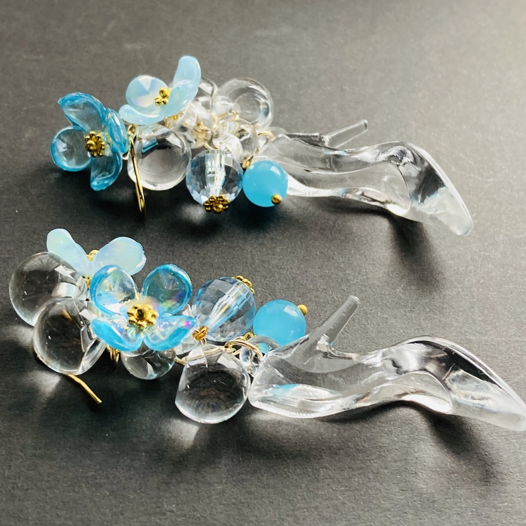 イロアソビ シンデレラ アクアブルーフラワーとガラスの靴 ピアス