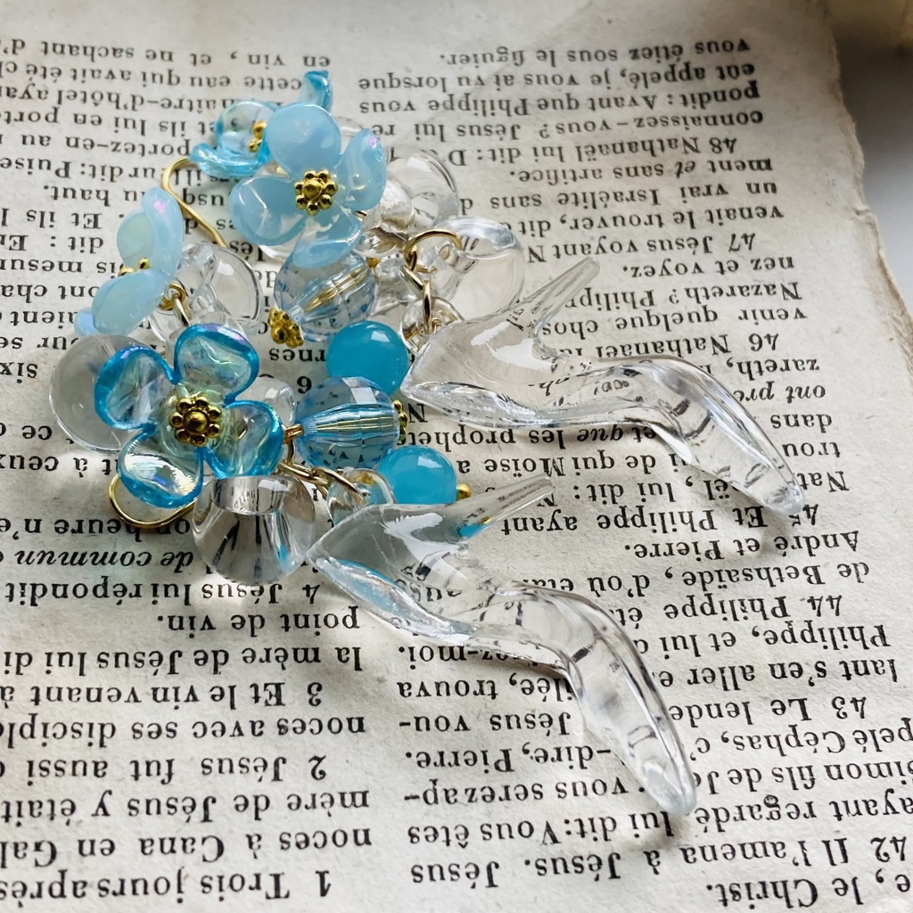 イロアソビ シンデレラ アクアブルーフラワーとガラスの靴 ピアス