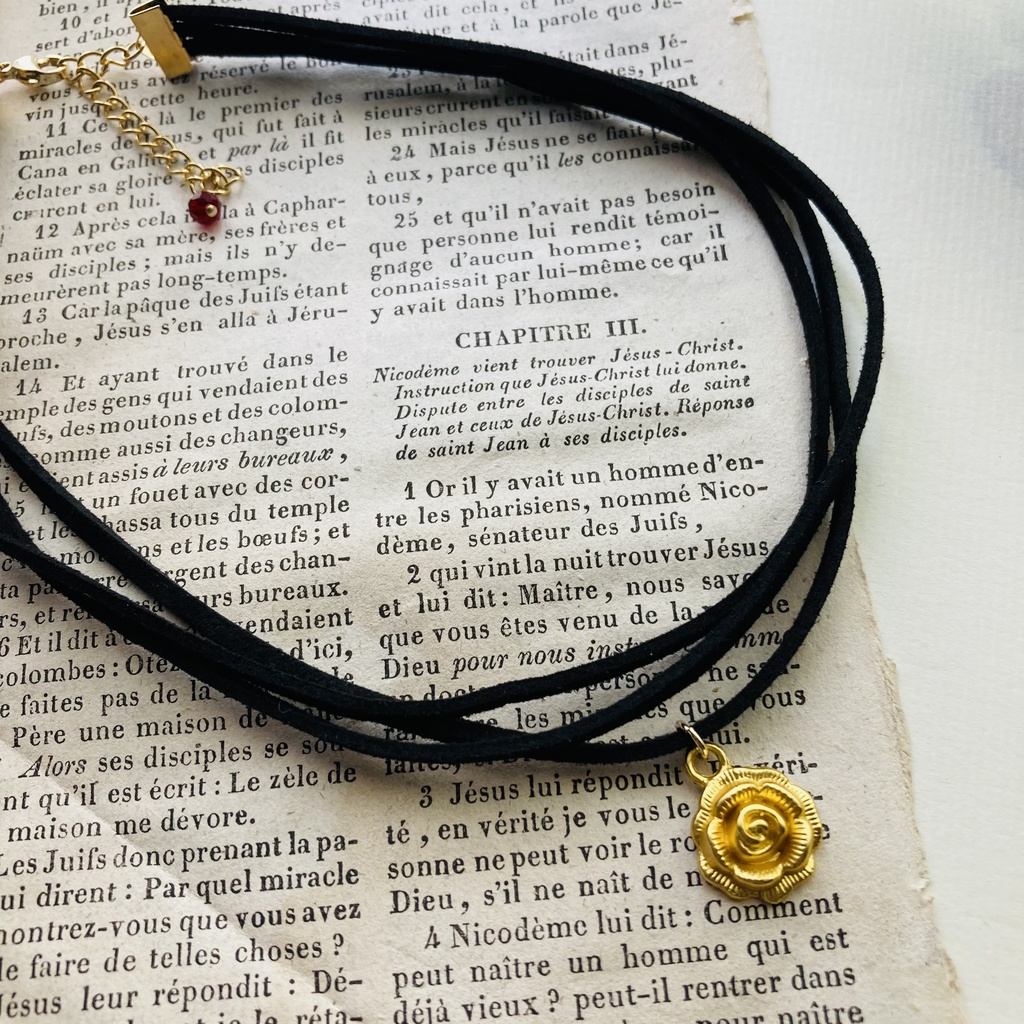 スパイファミリー ヨル 三連チョーカー 薔薇