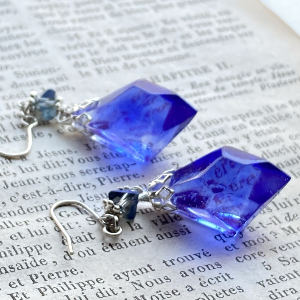 新色 セレストブルー 鉱石 ピアス イヤリング