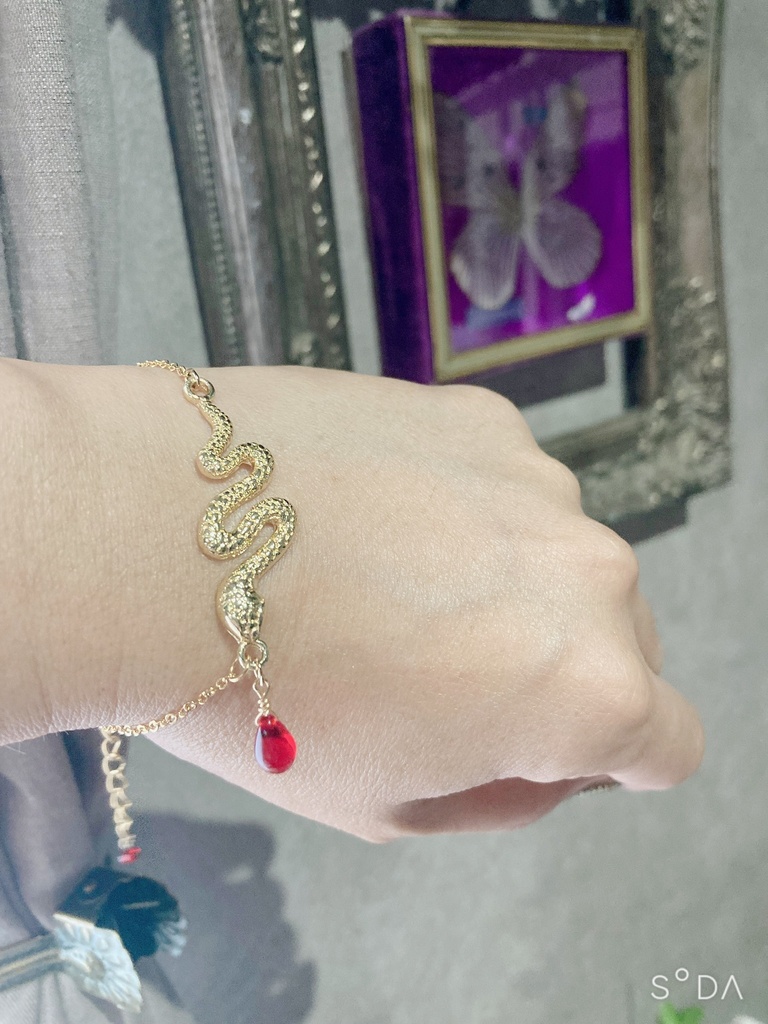 再再販 夜の魔術部 美しい蛇の化身 蛇 レッドドロップ ブレスレット