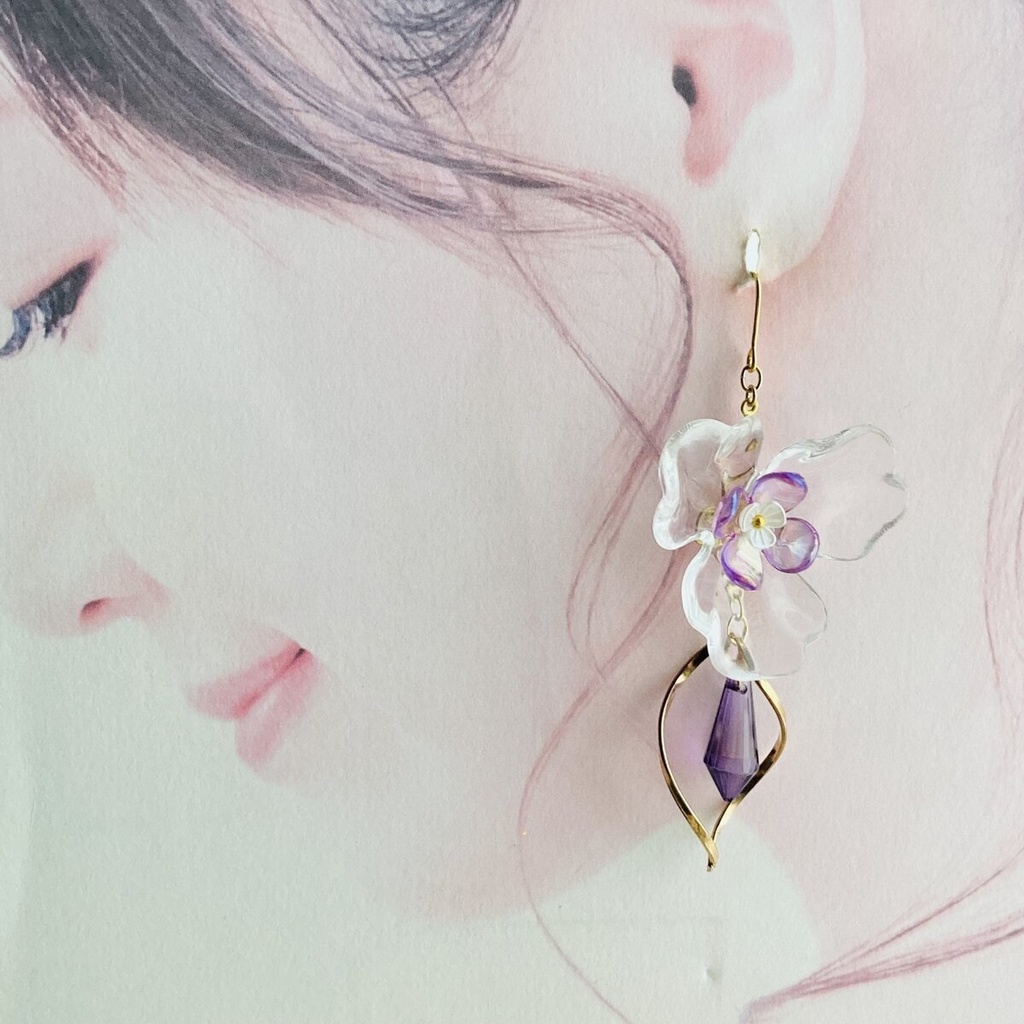 イロアソビ 紫×クリア 菫のかけら ピアス イヤリング