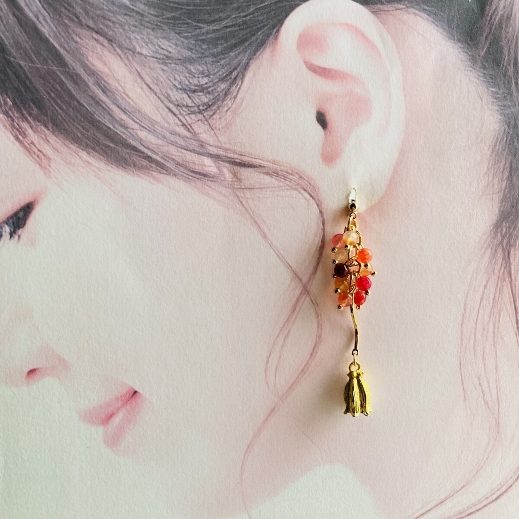 ピンクアゲートと蕾 ピアス イヤリング ピンクペッパーベリー