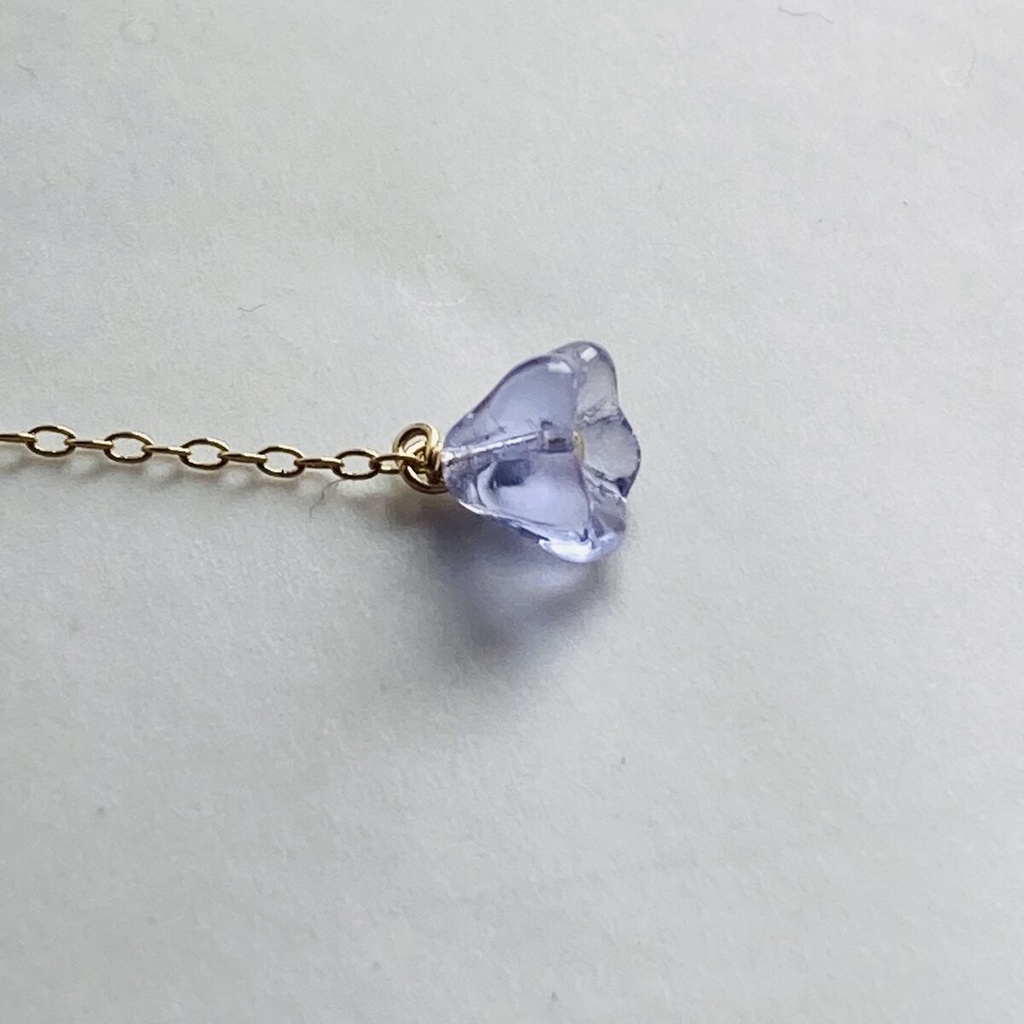 夜の魔術部 暗闇で光る 物語に留まる蝶と夜光花 しおり ブックマーカー