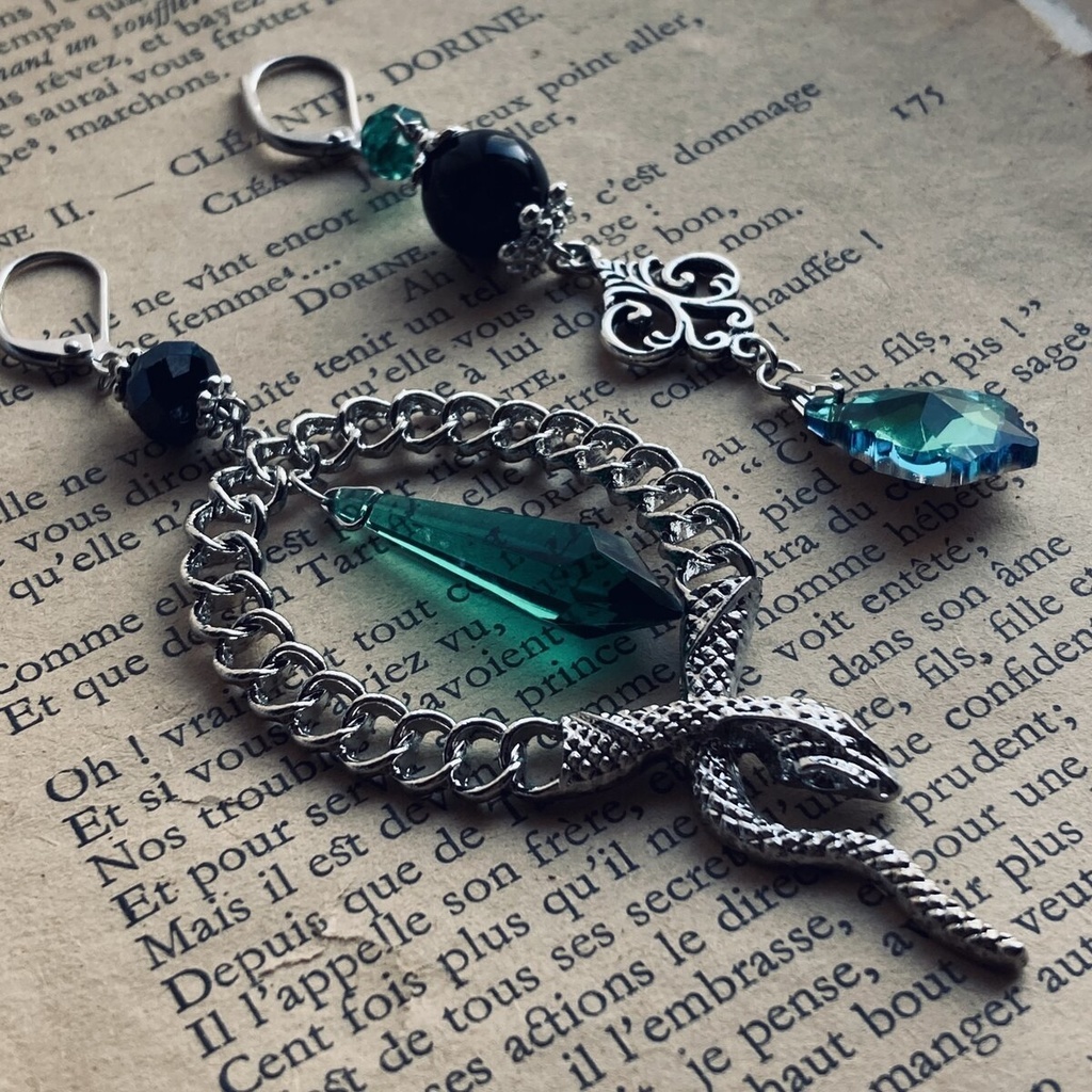 再販 夜の魔術部 鎖に捕らわれた蛇 ピアス イヤリング スリザリン