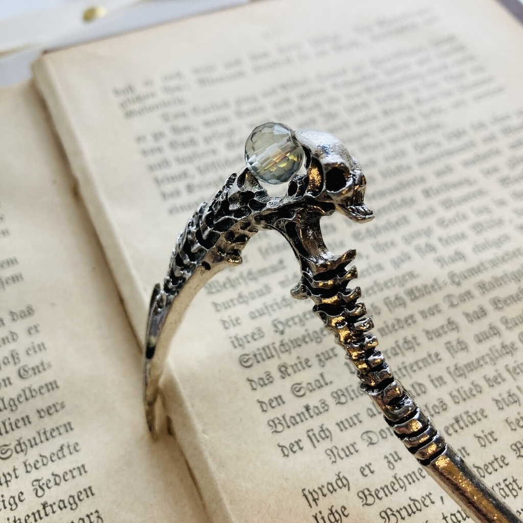 夜の魔術部 死神の鎌 骨デザイン かんざし