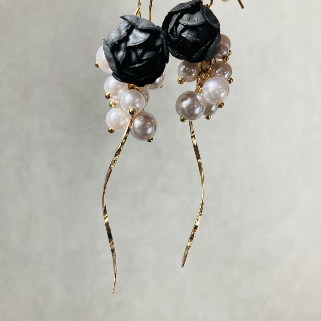 3色から選択 イロアソビ ミニ薔薇とパールのピアス