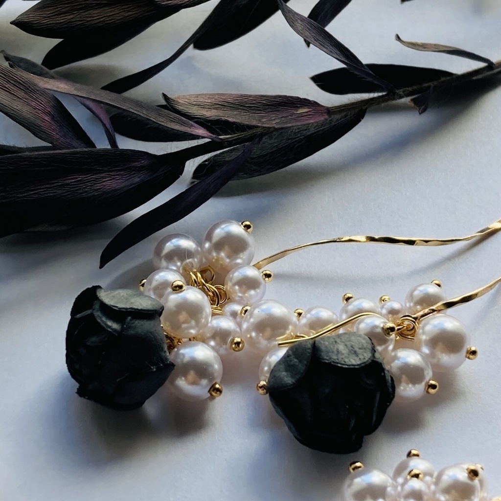 3色から選択 イロアソビ ミニ薔薇とパールのピアス