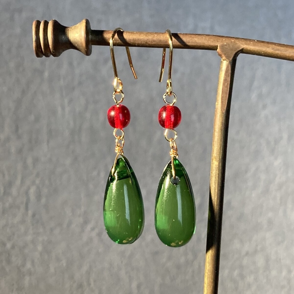 再販 送料込み ハウルの動く城 ピアス イヤリング コスプレ 大粒ドロップ