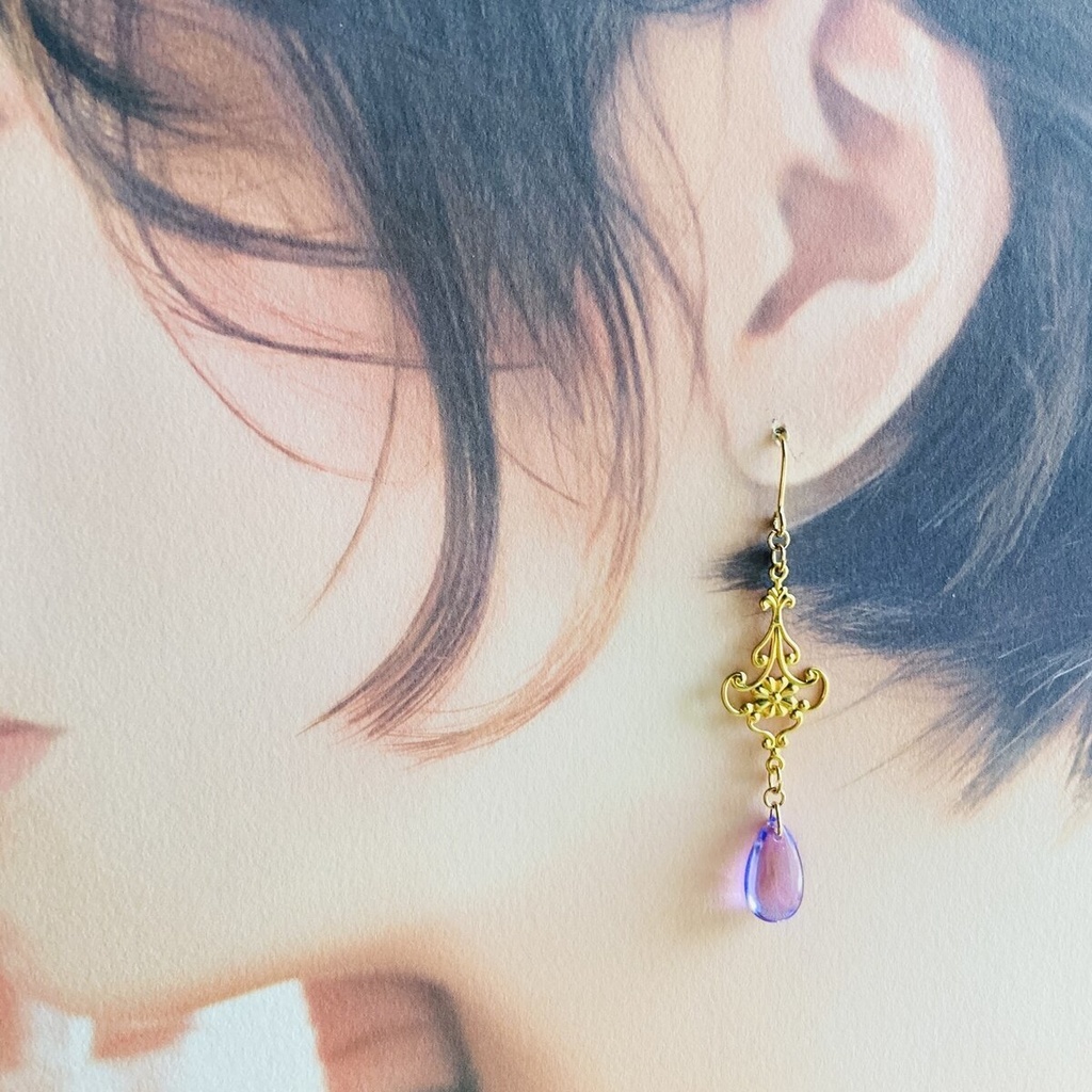 菫ドロップ 真鍮透かし ピアス イヤリング イロアソビ
