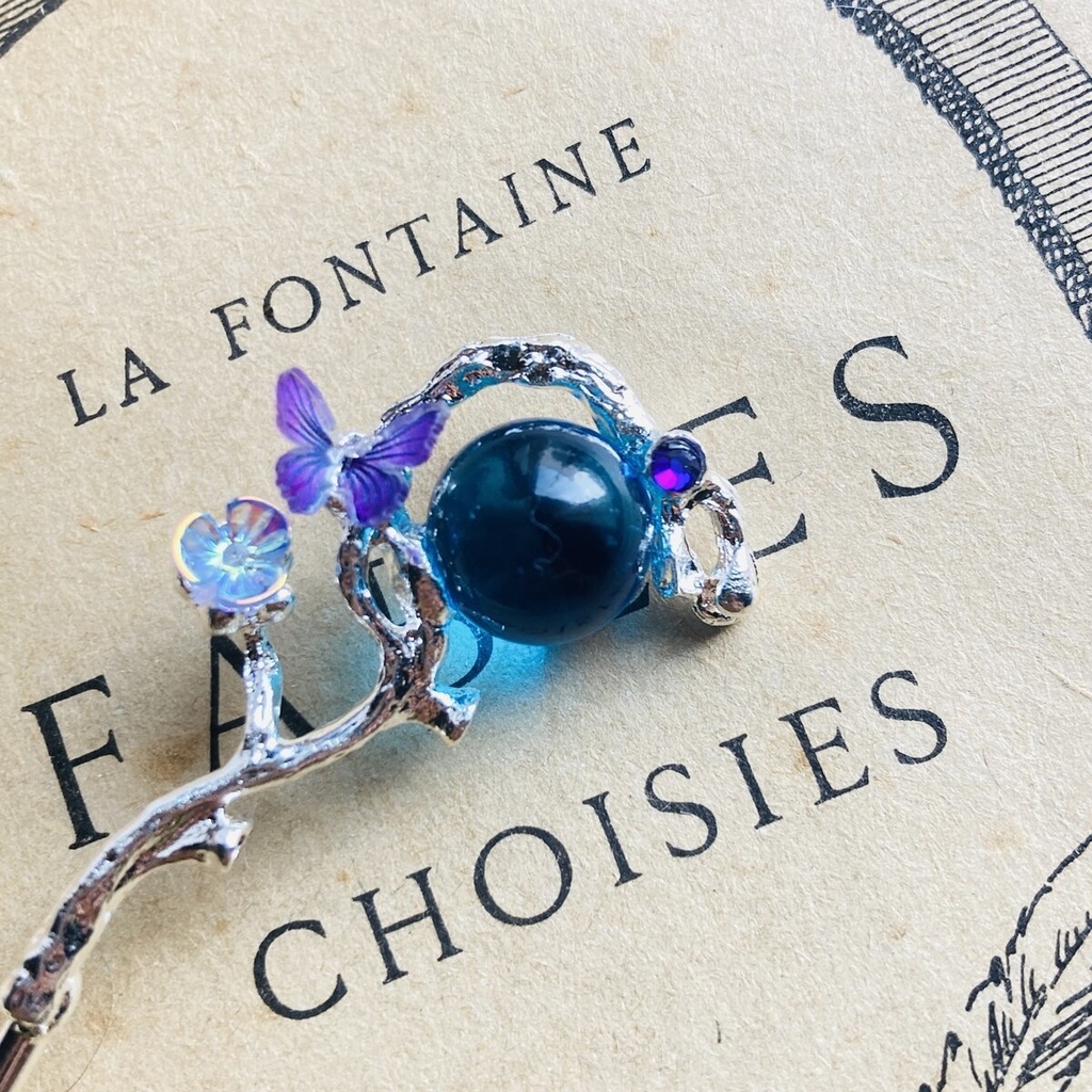 蝶の留まる水玉 装飾 かんざし 二種から選択