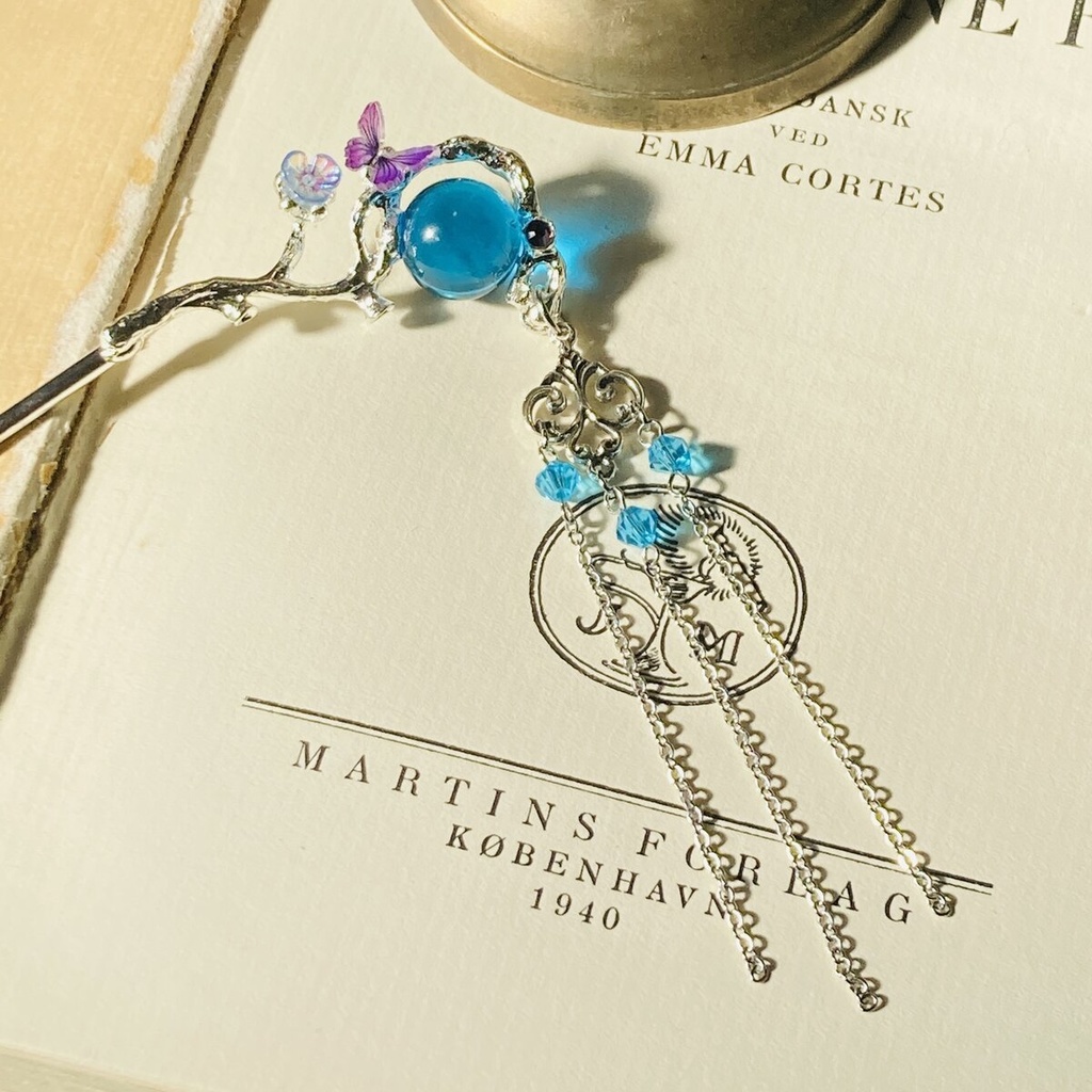 蝶の留まる水玉 装飾 かんざし 二種から選択