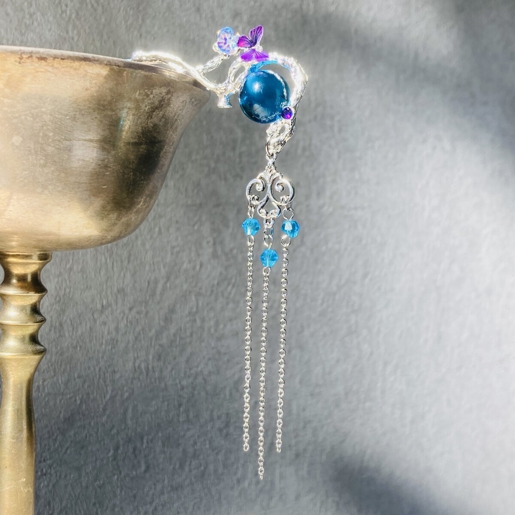 蝶の留まる水玉 装飾 かんざし 二種から選択