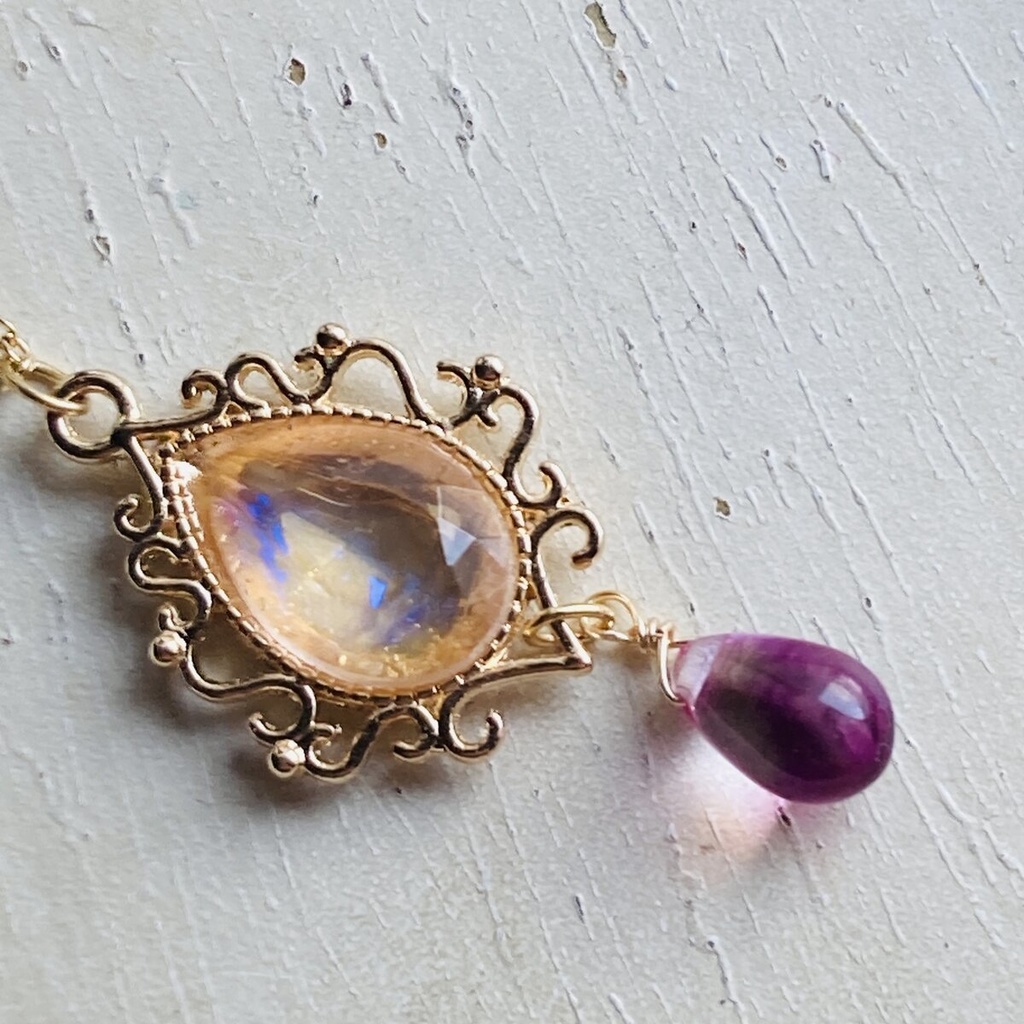 雫色変更可能 レアヴィンテージ ハニーイエローのドラゴンズブレス カットドロップ ネックレス