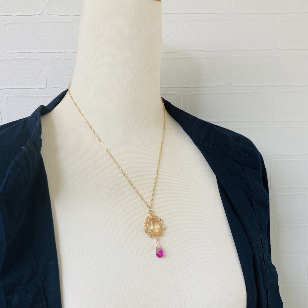 雫色変更可能 レアヴィンテージ ハニーイエローのドラゴンズブレス カットドロップ ネックレス