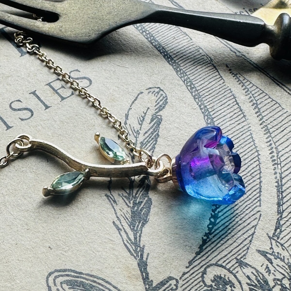 再販 イロアソビ 幻想花 青×ピンク ガラス花 ネックレス