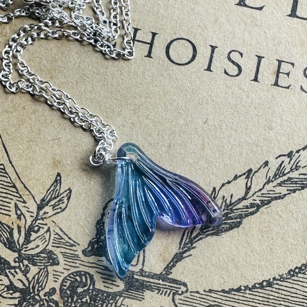 *イロアソビ* 人魚の尻尾 ガラスの尾 ネックレス