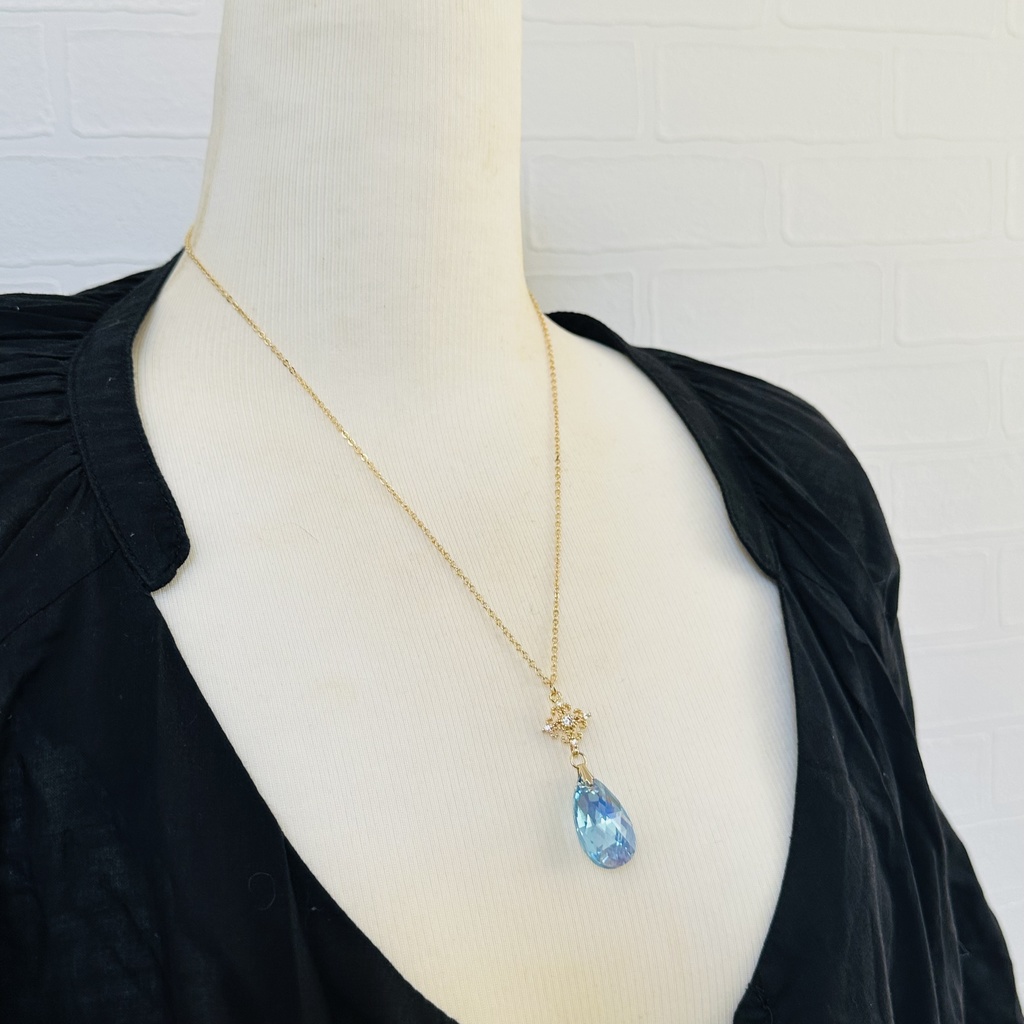 動画確認あり レアスワロフスキー アクアマリンAB カットドロップ ネックレス