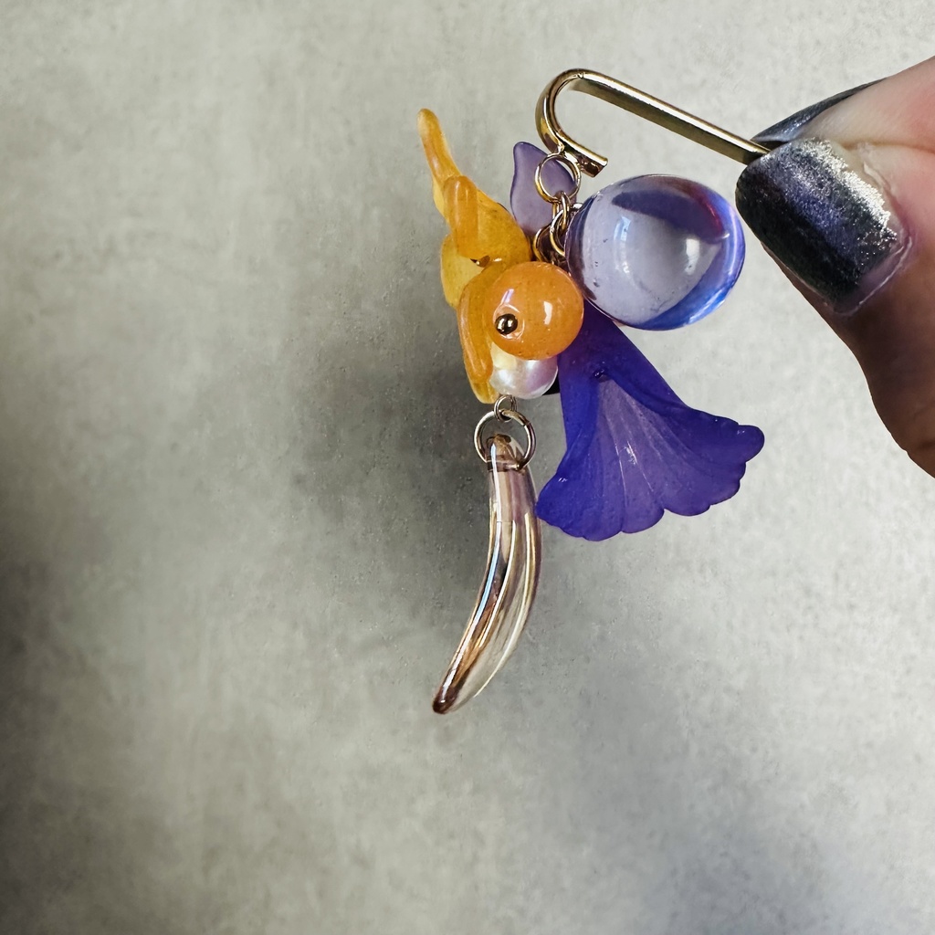 送料込み 秋色 ポニーフック 紫とオレンジMCB