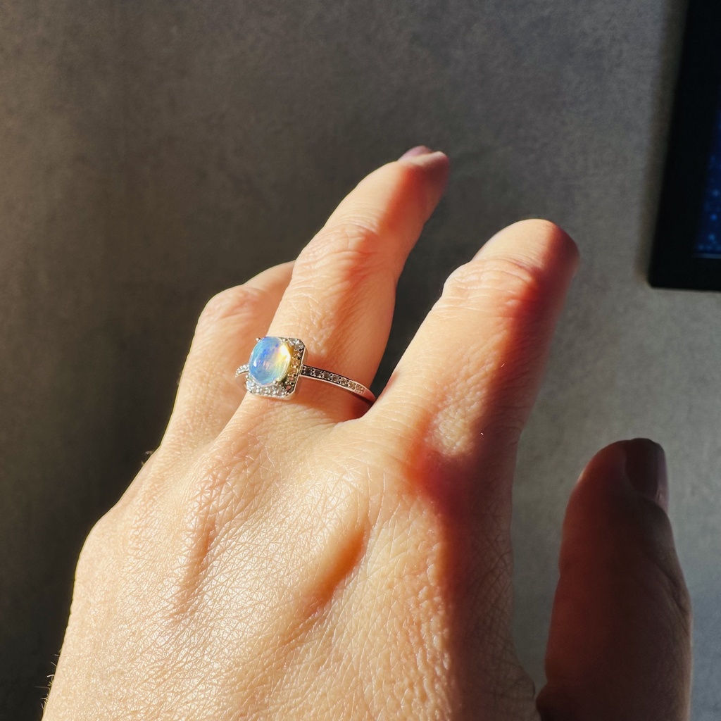 送料込み 1点もの 美しい遊色 ぜひ動画確認を プレシャスオパール リング 指輪