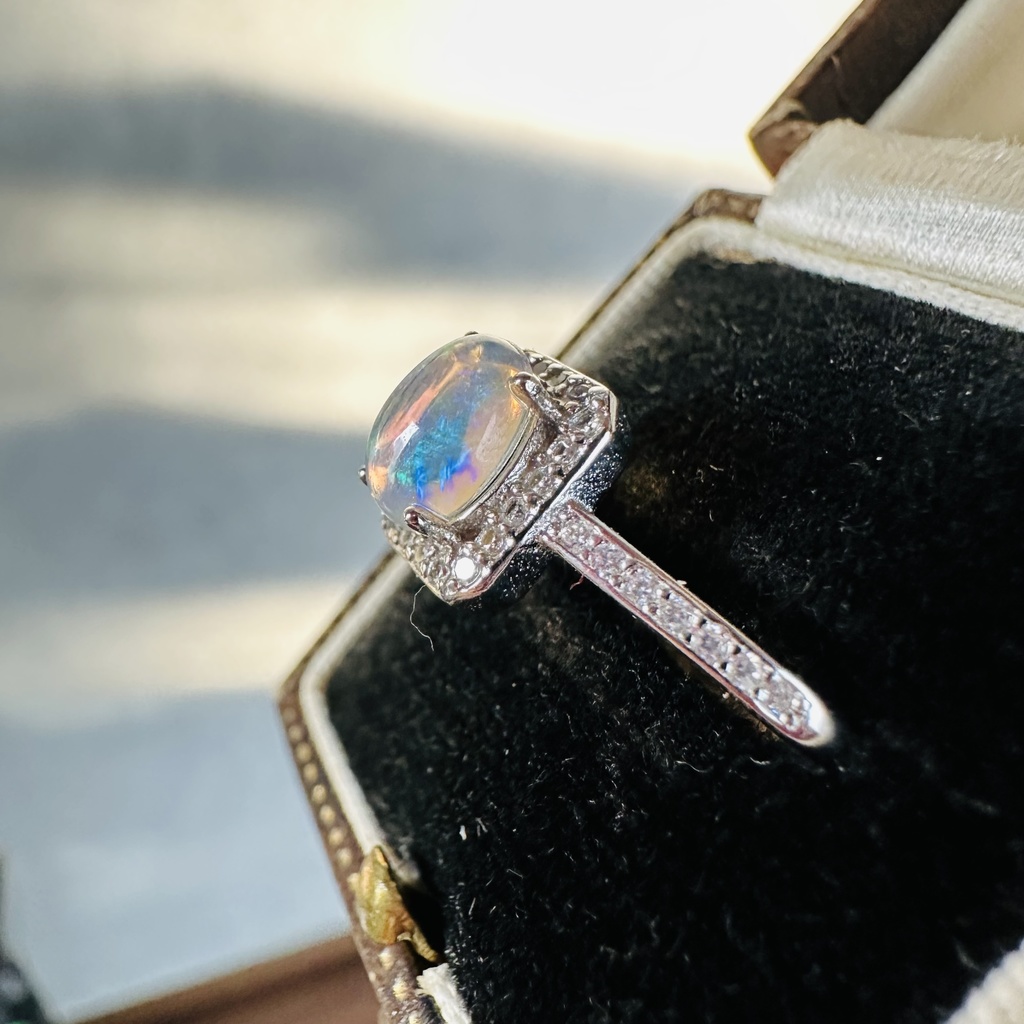 送料込み 1点もの 美しい遊色 ぜひ動画確認を プレシャスオパール リング 指輪