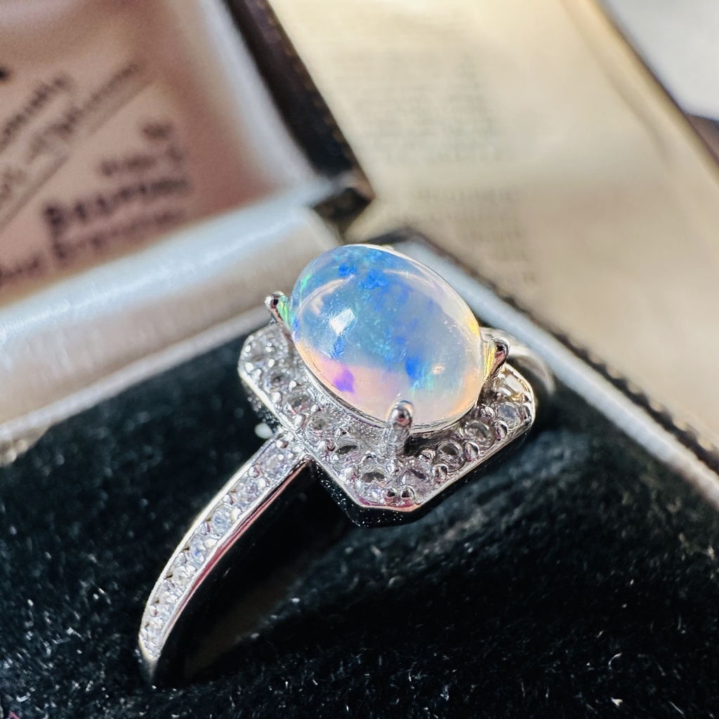 送料込み 1点もの 美しい遊色 ぜひ動画確認を プレシャスオパール リング 指輪