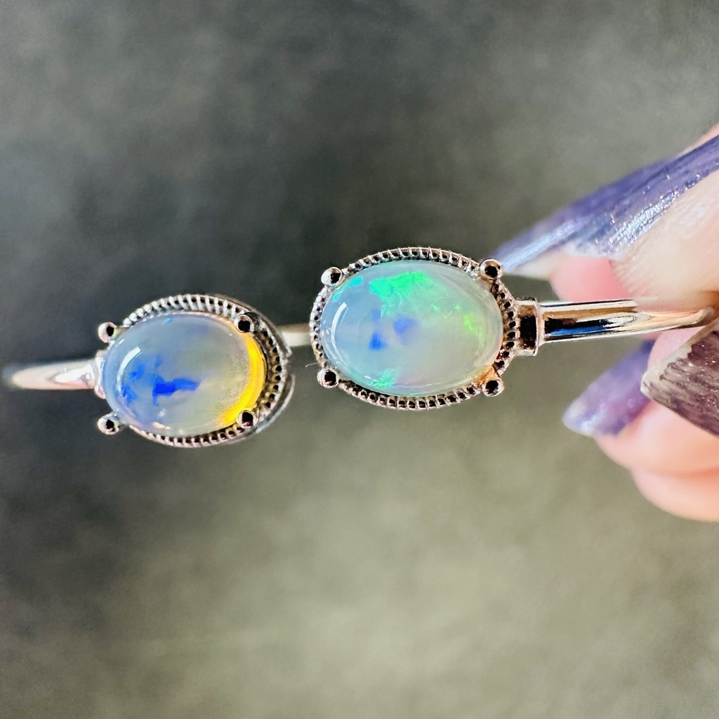 送料込み ラスト 再販なし たくさんの色が見える極上カラー オパール バングル ちょっと大きめ個体 ブレスレット シルバー925