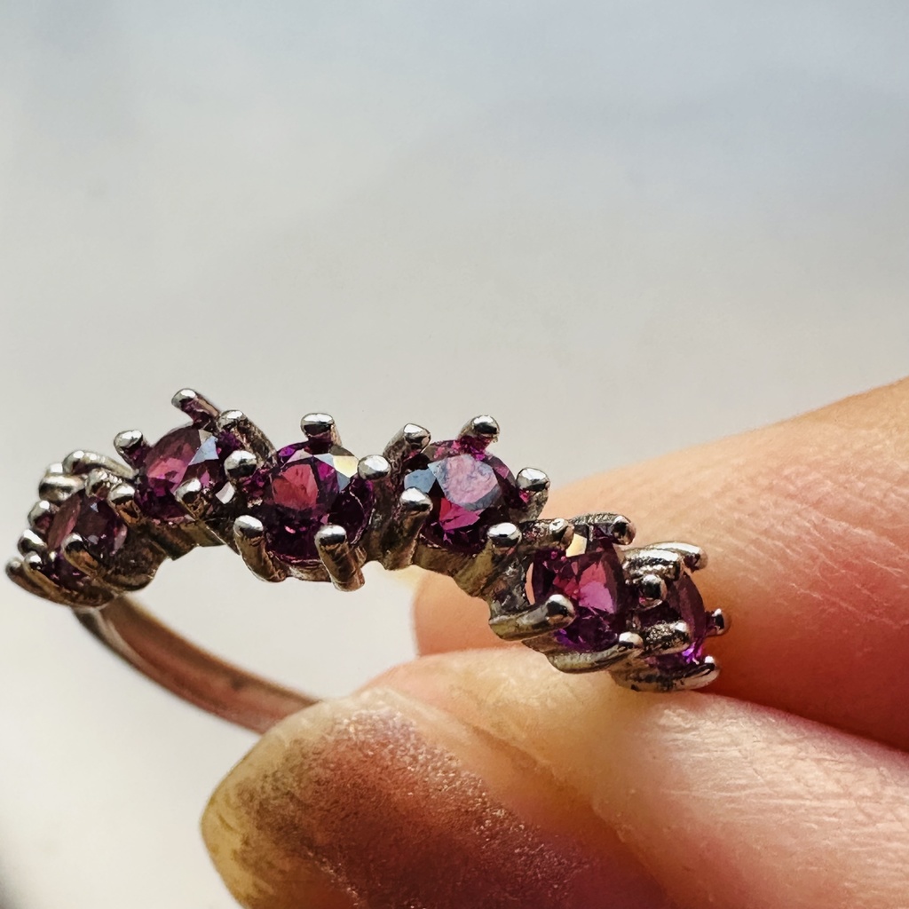 現品のみ 送料込 ロードライトガーネット 7粒 シルバー925 リング 調整可能 ガーネット