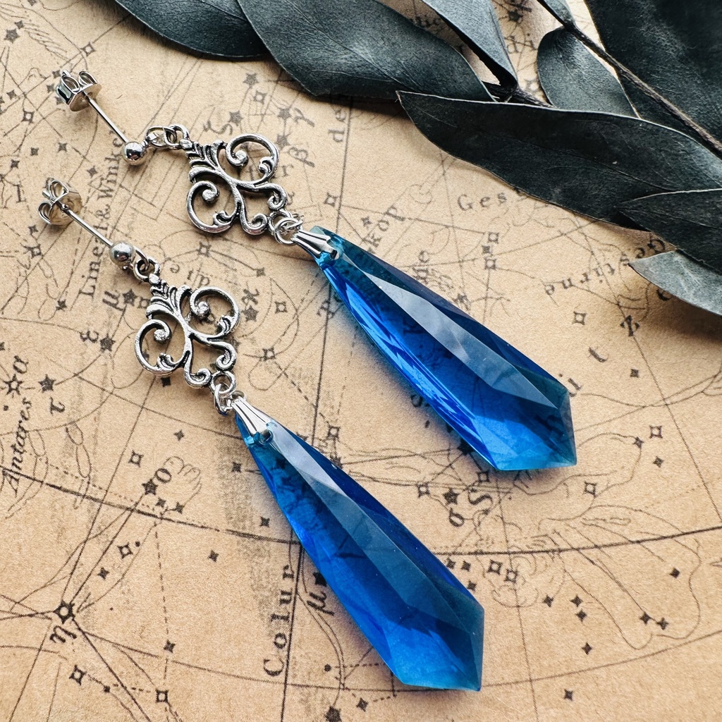 ドイツ製 ヴィンテージアクリル ロイヤルブルー ピアス イヤリング イロアソビ