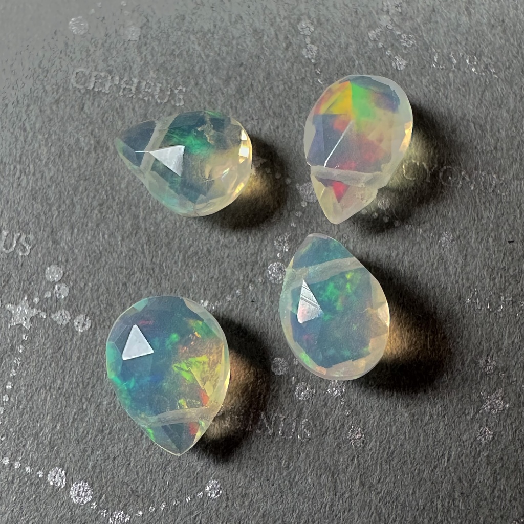 送料込み 遊色しっかり オパール 小粒カットあり雫 14kgf ピアス イヤリング変更可能