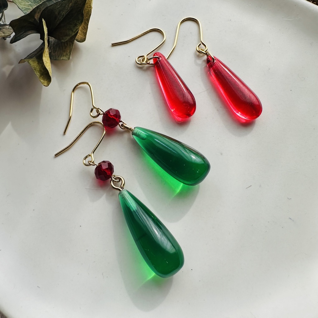 送料込み ナウシカ ピアス アクリル ドロップ イヤリング