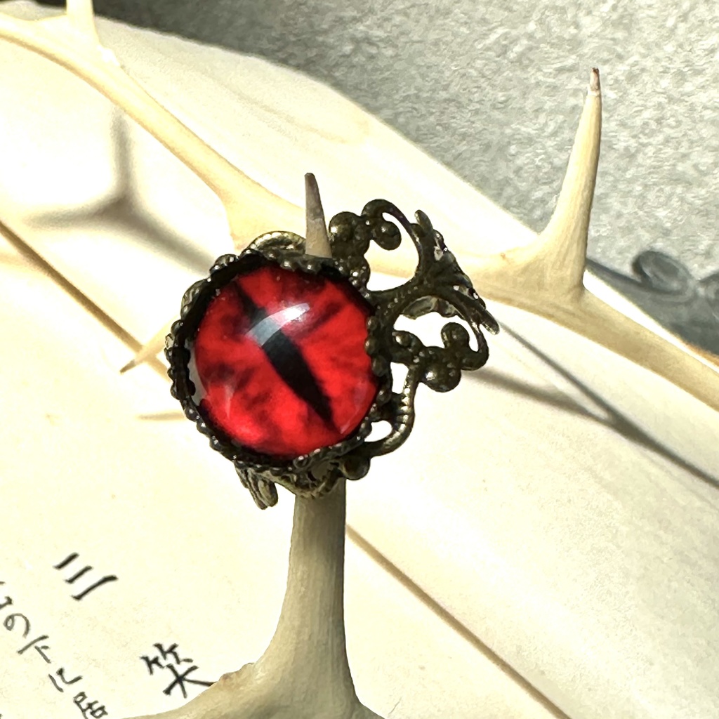 送料込み 鬼滅 無惨 鬼の目 リング 指輪