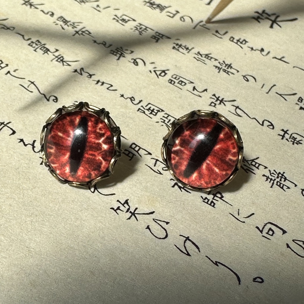 鬼 赤い目 無惨 ピアス 1cmバージョン