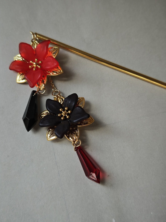 送料込み　手鞠屋　　色変更無料　オーダー可能　赤　黒　花かんざし　かんざし　