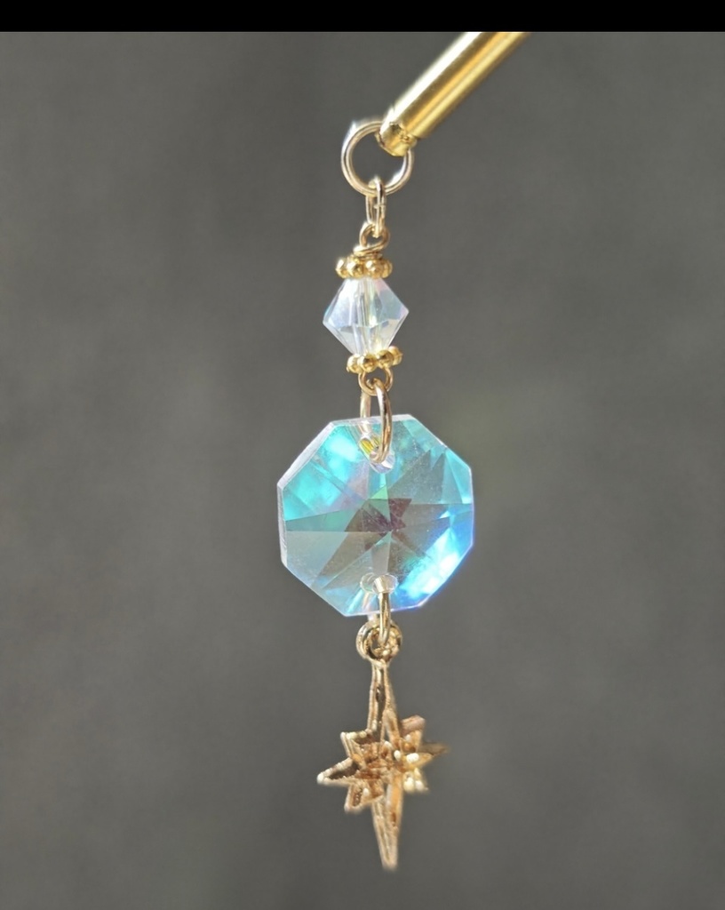 送料込み *イロアソビ* オーロラガラス 星 かんざし
