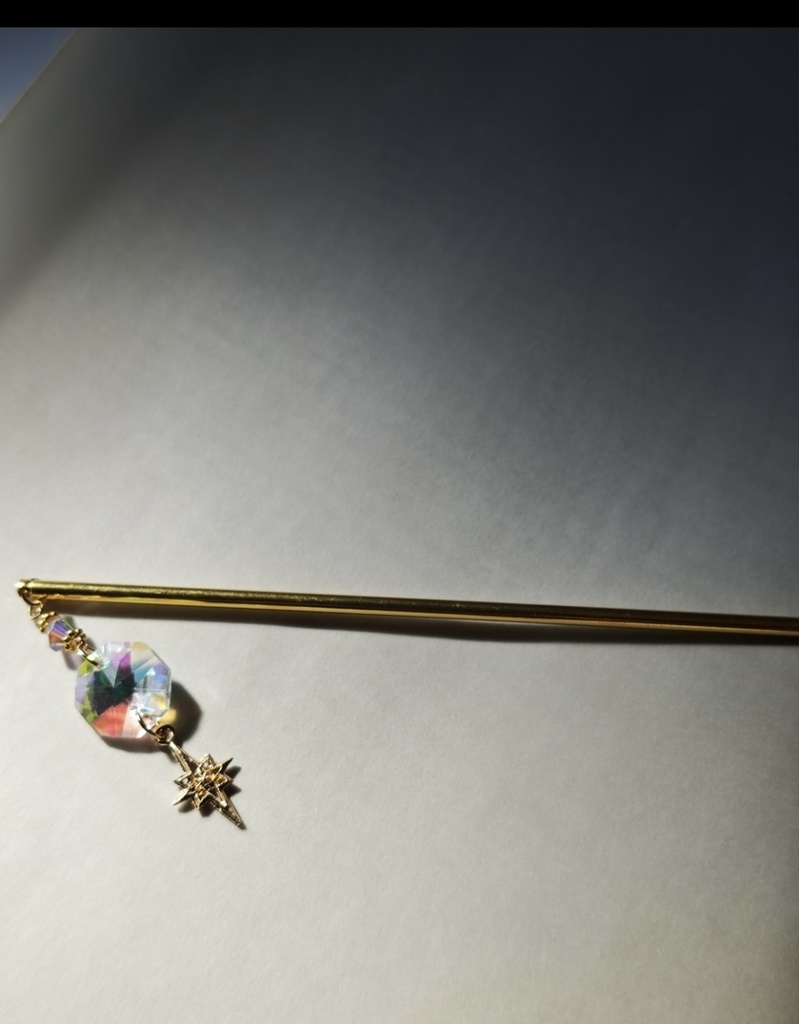 送料込み *イロアソビ* オーロラガラス 星 かんざし