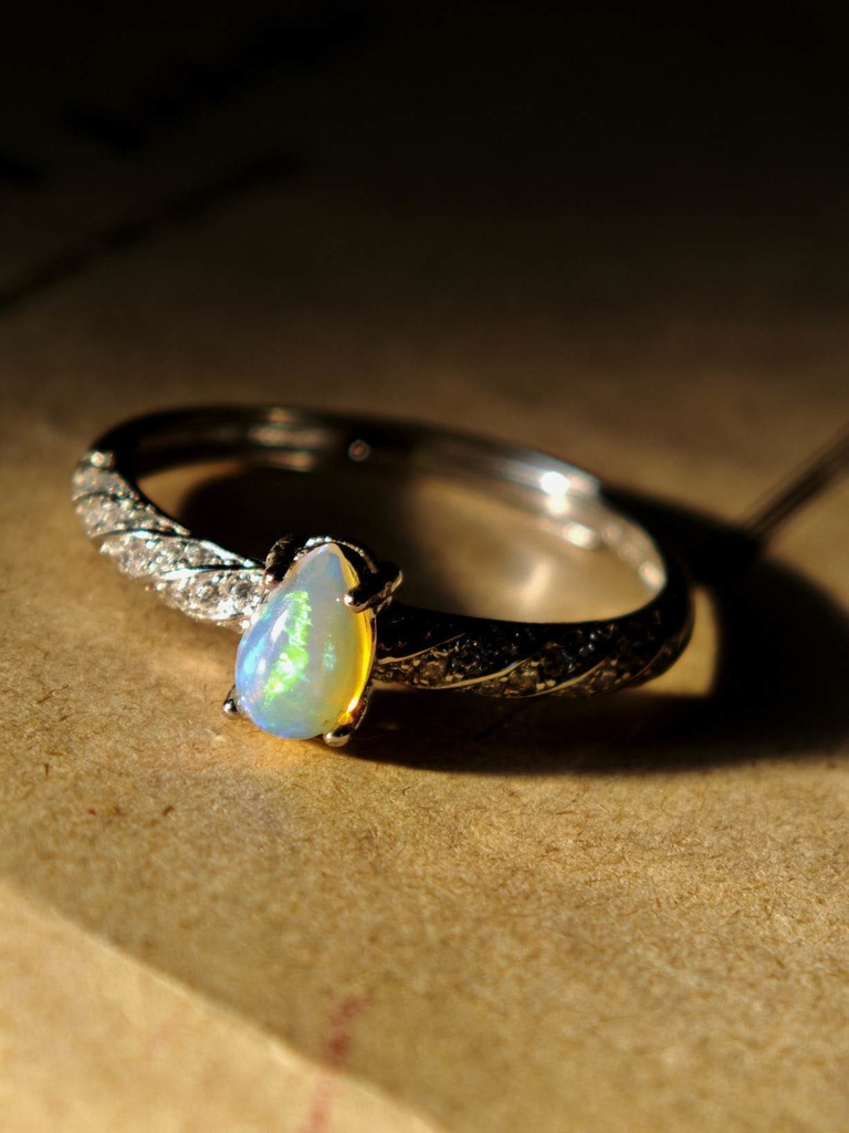 送料込み 雫型 オパール リング silver925