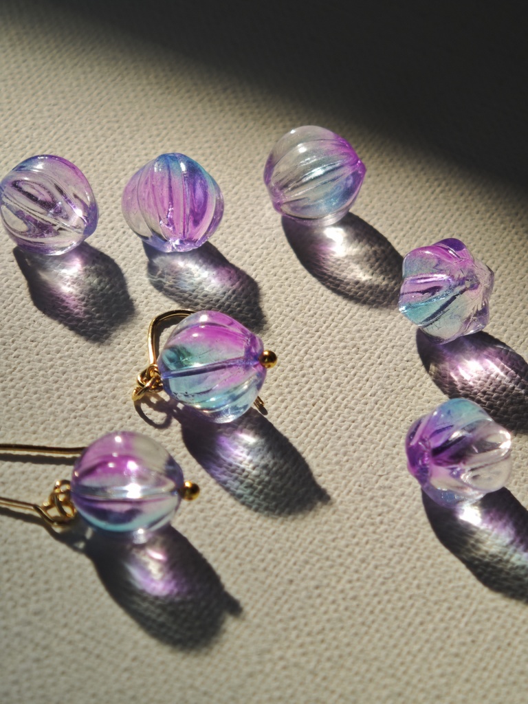 送料込 夜の魔術部 夢色飴玉 ピアス イヤリング