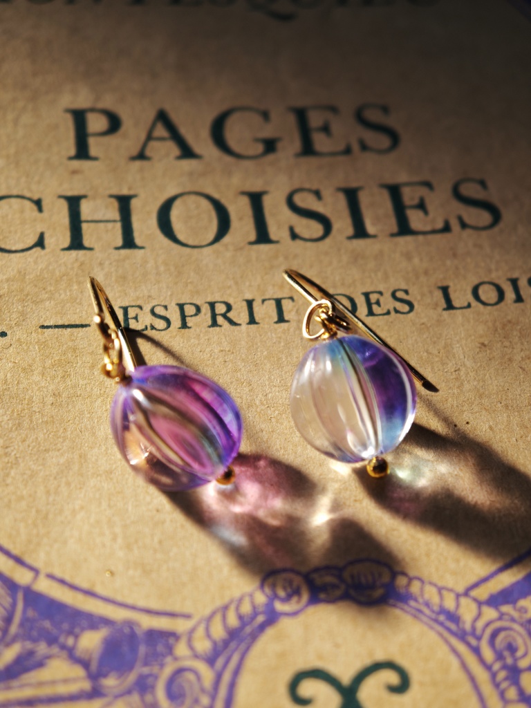 送料込 夜の魔術部 夢色飴玉 ピアス イヤリング