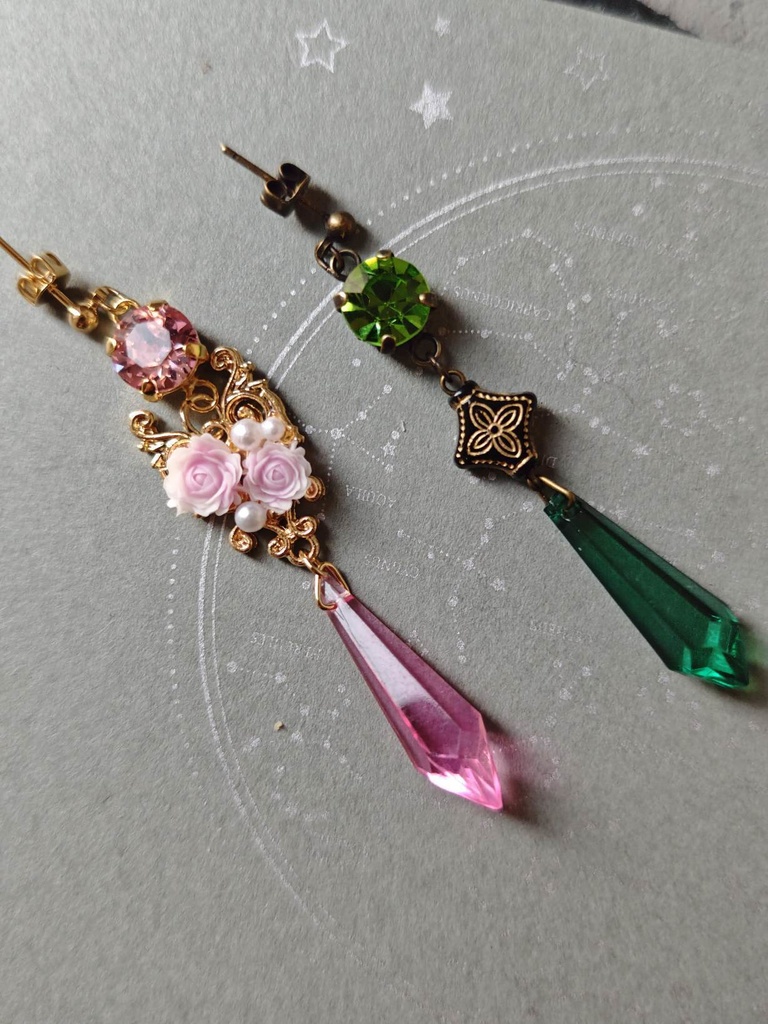 送料無料 ウィキッド 二人の魔女 ピアス イヤリング スワロフスキー