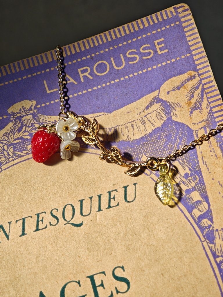 送料無料 集 いちご畑のブレスレット